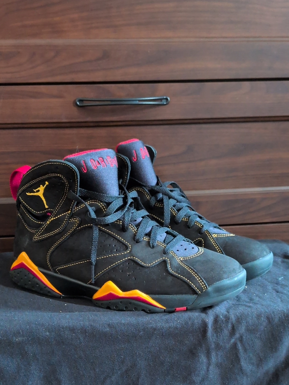 Jordan Air Jordan 7 Retro High-Top Sneakers Black & Red US 10